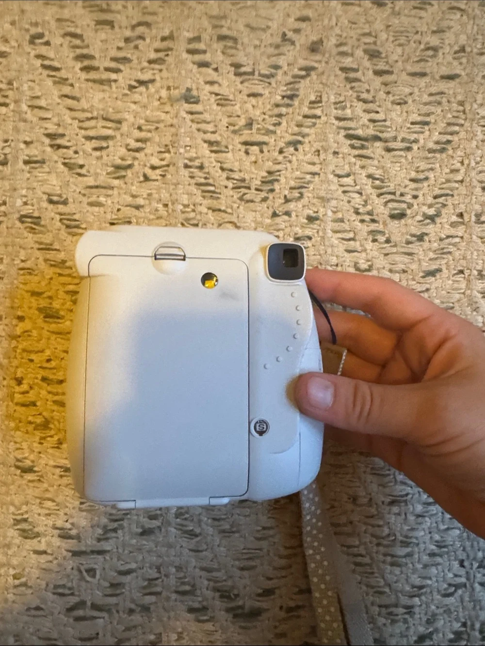 Fujifilm Instax Mini 9 Instant Camera - White with Light gray Strap